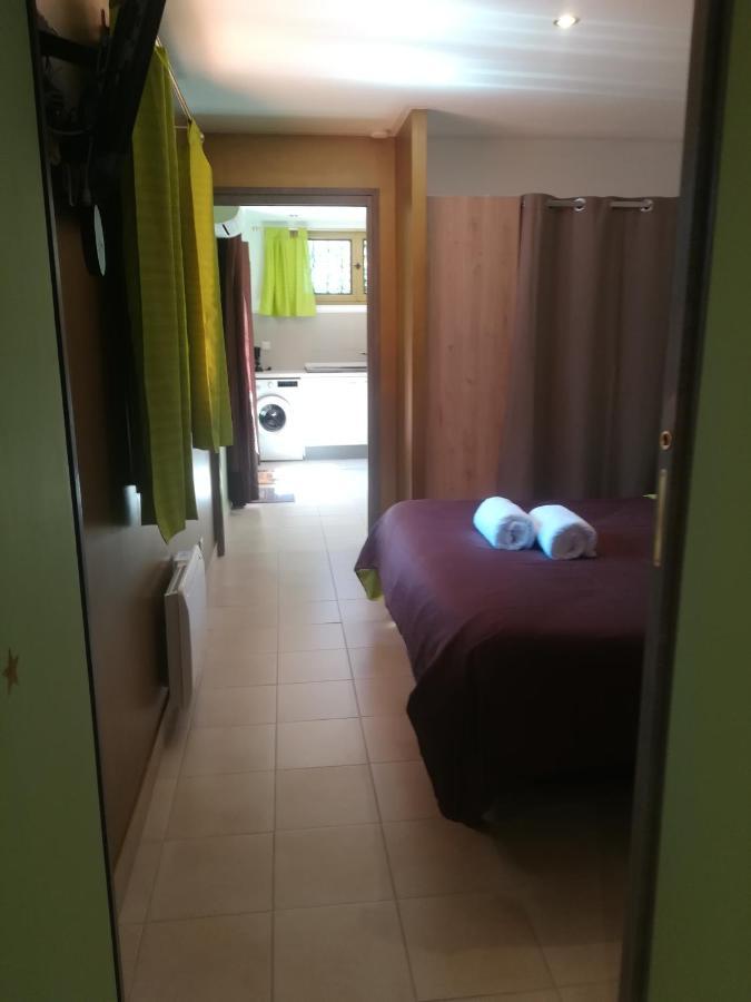 Appartement Avec Jacuzzi Hammam Sauna Privatise Au Rez De Chaussee Ds Maison A Voglans A 2 Kilometres Du Lac Du Bourget En Savoie Entre Chambery Et Aix Les Bains Cure Thermale Pokój zdjęcie